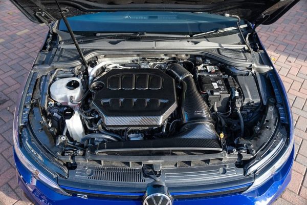 Eventuri Carbon Engine Cover - Volkswagen Golf MK8 R & GTI - Image 3